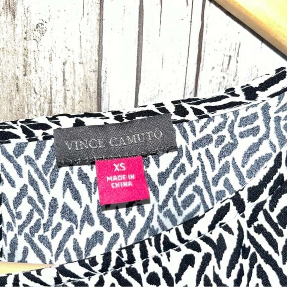 Vince Camuto 3/4 Sleeve Bubble Tie Front Printed Blouse - Picture 5 of 7